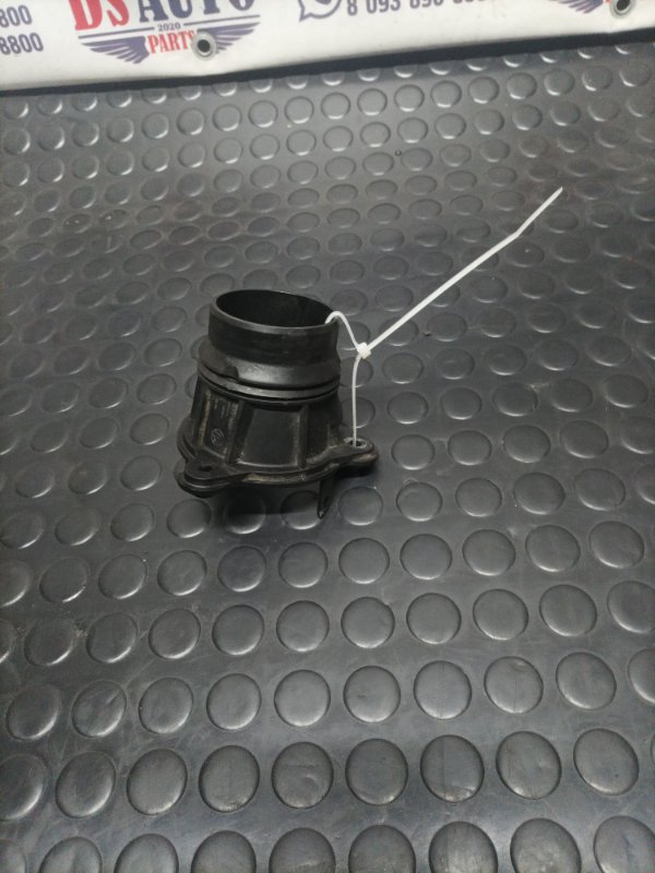 Патрубок дроссельной заслонки BMW X1 2016 F48 7619272 Б/У