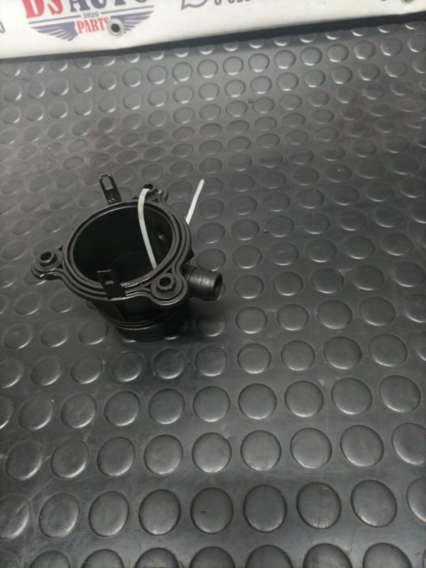 Патрубок дроссельной заслонки X1 2016 F48