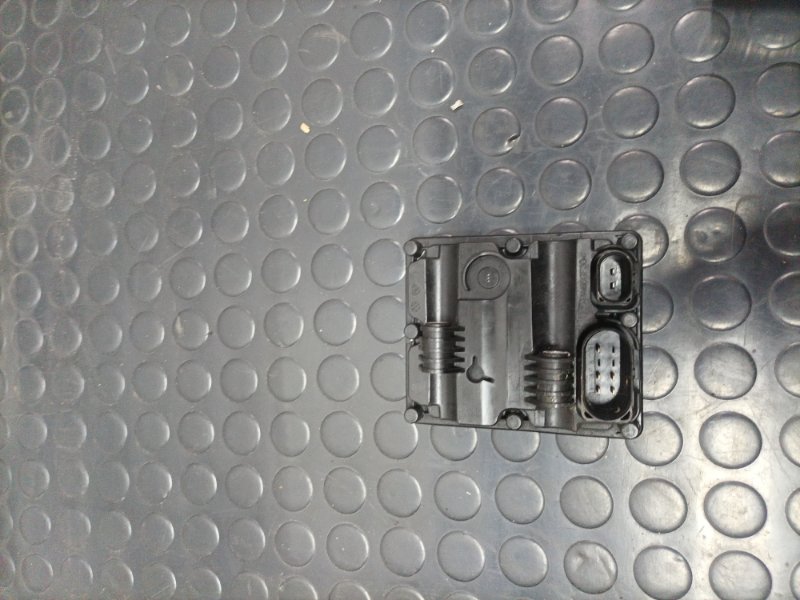 Блок управления редуктором задний BMW X1 F48 Блок управления редуктором задний BMW X1 F48