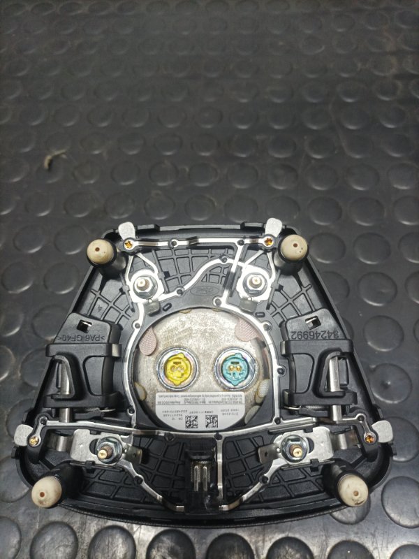 Подушка безопасности в руль Ford Escape Mk4 2.5