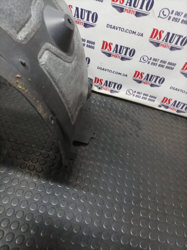 Подкрылок передний левый BMW X1 F48