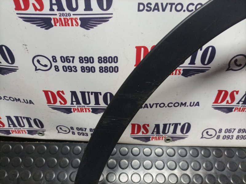 Накладка на крыло передняя правая X1 2016 F48