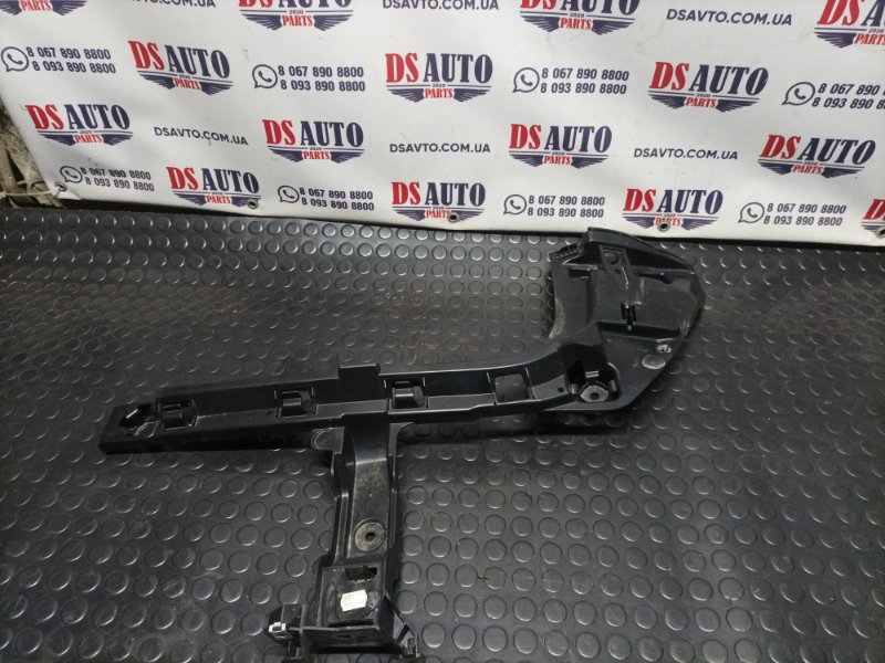 Кронштейн бампера задний правый BMW X1 2016 F48 7381120 Б/У