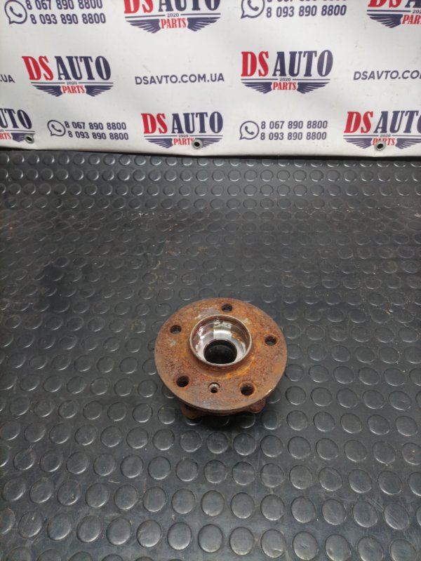 Ступица задняя левая BMW X1 2016 F48 6851589 Б/У