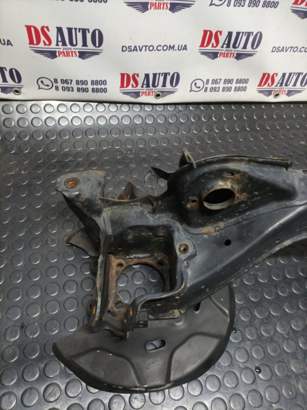 Цапфа задняя правая X1 2016 F48