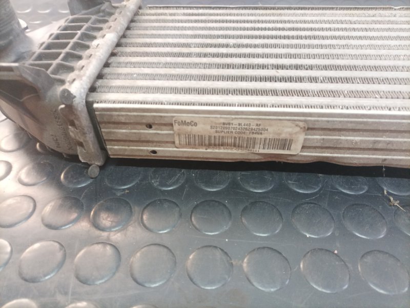 Радиатор интеркулер Escape 2015 МК3 1.6