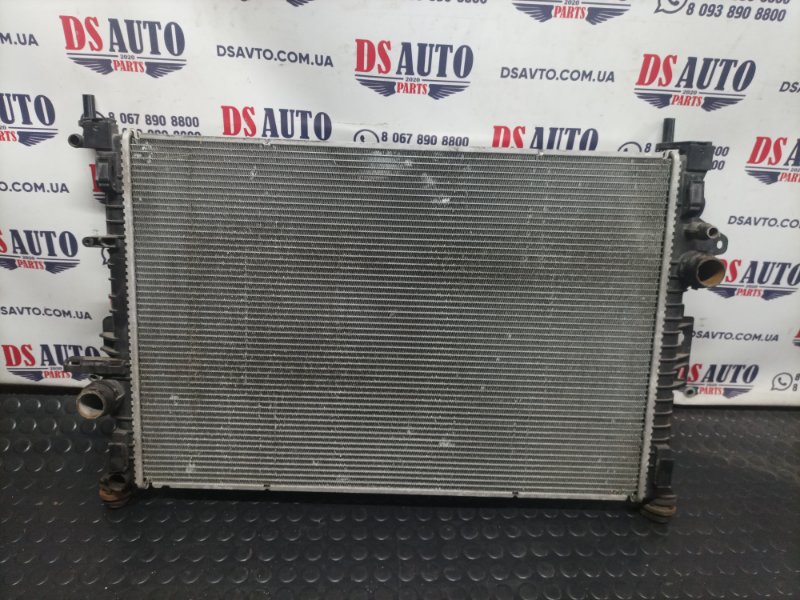 Радиатор охлаждения двигателя Ford Escape 2015 МК3 1.6 cv618005de Б/У