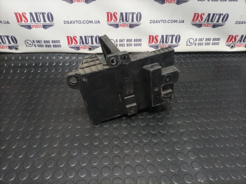 Подставка под аккумулятор Ford Escape Mk4 1.5