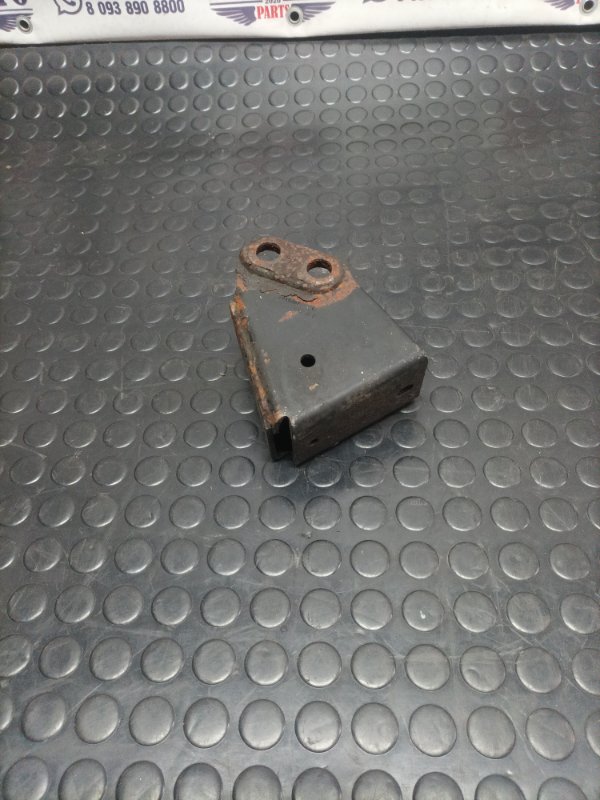 Крепление подрамника переднего левое BMW X1 2016 F48 7418287 Б/У