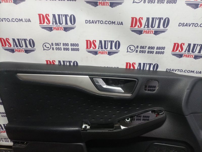 Карта дверей передняя левая Escape 2019 Mk4 1.5 Карта дверей передняя левая Escape 2019 Mk4 1.5