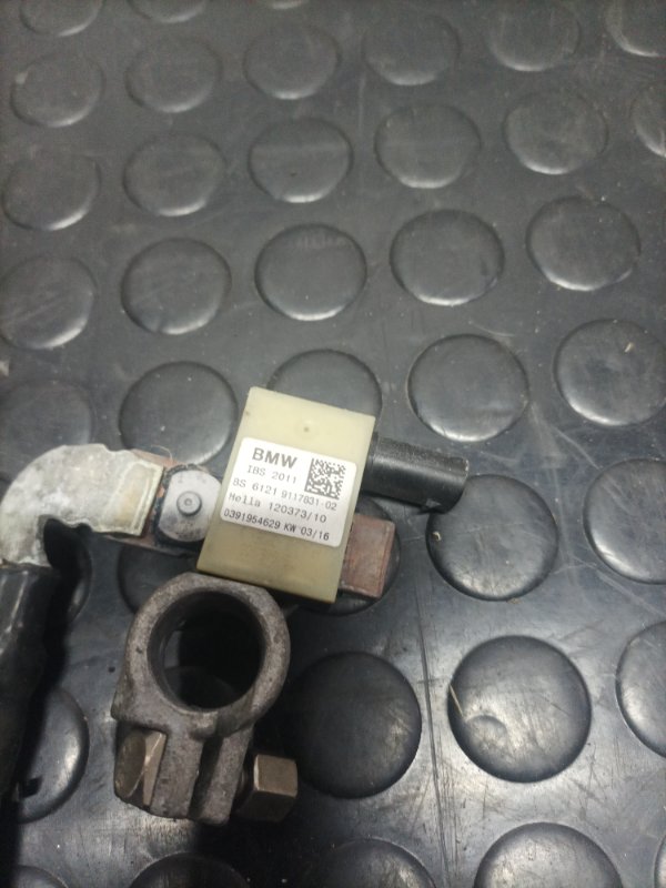 Клемма аккумулятора X1 2016 F48 Клемма аккумулятора X1 2016 F48