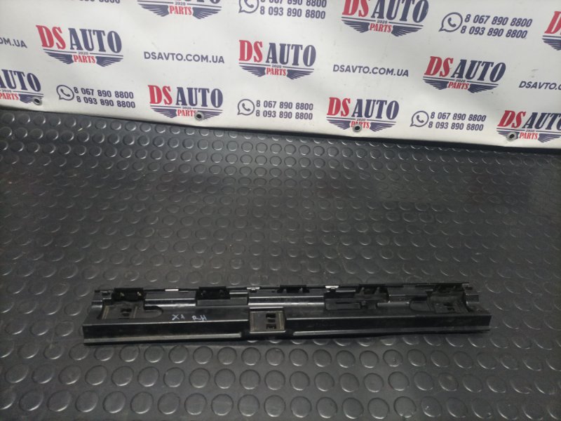 Кронштейн порога правый BMW X1 2016 F48 7332332 Б/У