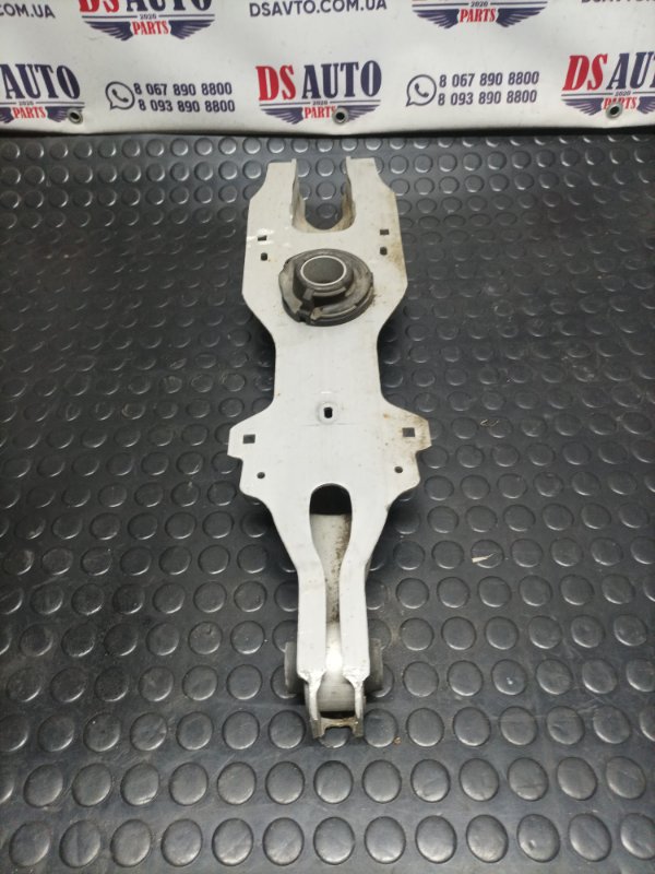 Рычаг подвески нижний задний правый Ford Escape 2013 МК3 LX6Z5500F Б/У
