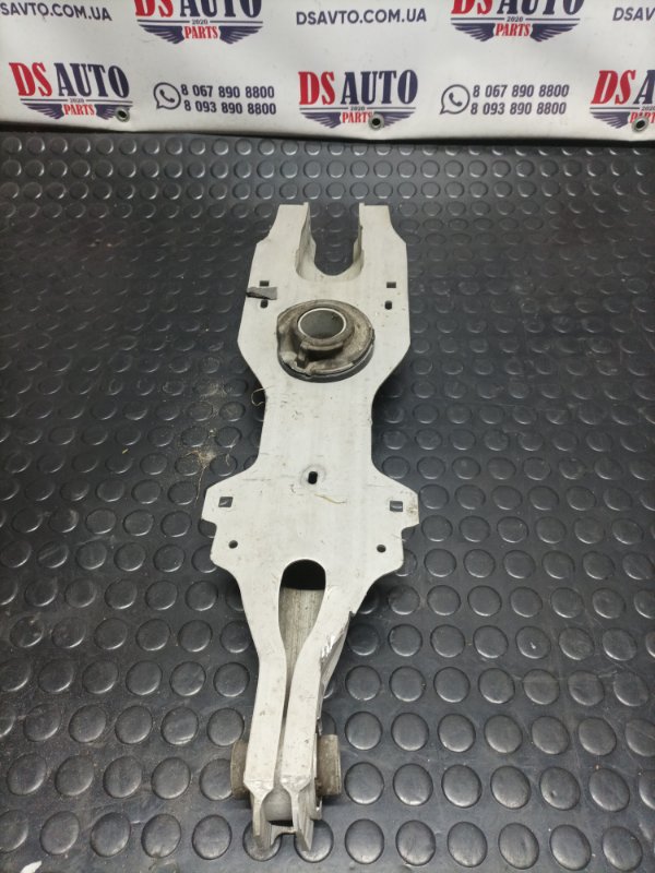 Рычаг подвески нижний задний правый Ford Escape 2013 МК3 LX6Z5500F Б/У