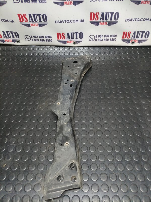 Усилитель подрамника передний левый Ford Escape 2013 МК3 LX6Z7810125E Б/У