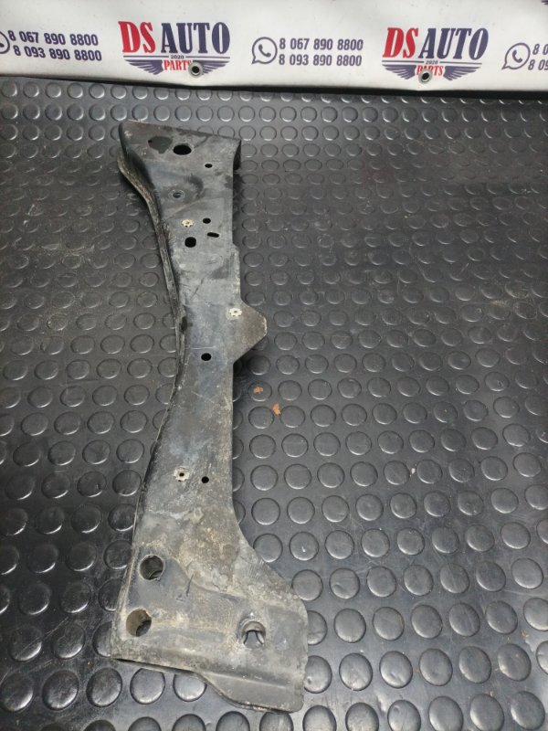 Усилитель подрамника передний правый Ford Escape 2013 МК3 LX6Z7810124E Б/У