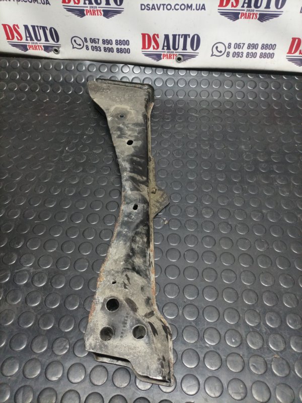 Усилитель подрамника передний левый Escape 2013 МК3