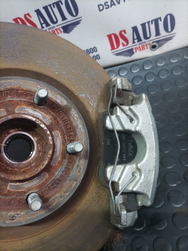 Цапфа передняя левая Escape 2020 Mk4 1.5