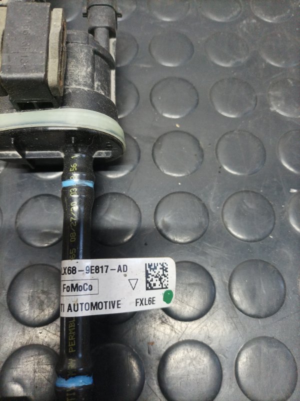 Клапан вентиляции топливного бака Escape 2020 Mk4 2.5