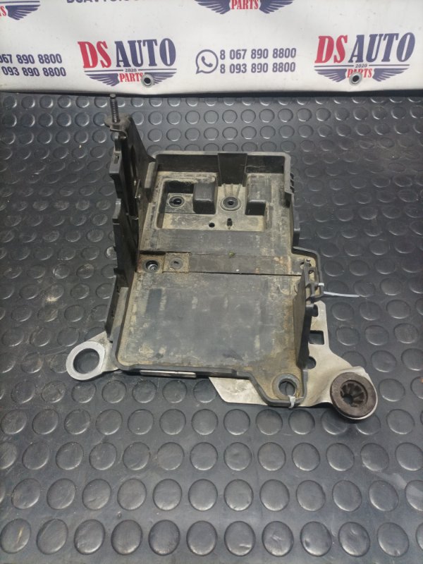 Короб аккумулятора Ford Escape 2020 Mk4 1.5 JX6Z10732D Б/У