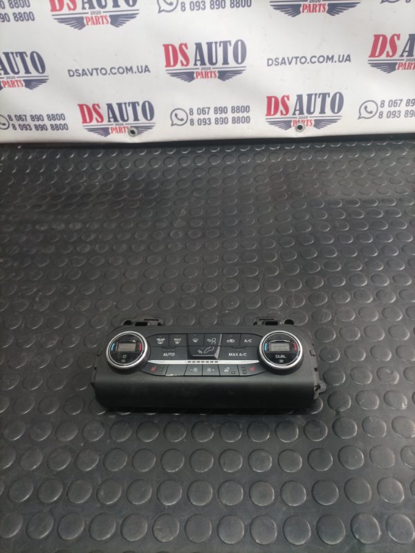 Панель управления климат контролем Ford Escape 2020 Mk4 2.5 LJ6T-18C612-GB Б/У