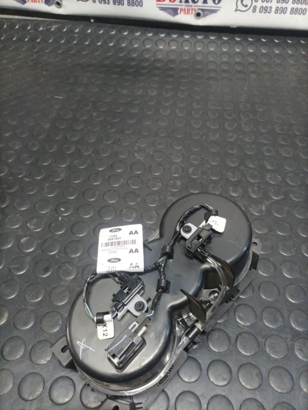 Подстаканник Escape 2012 MK3