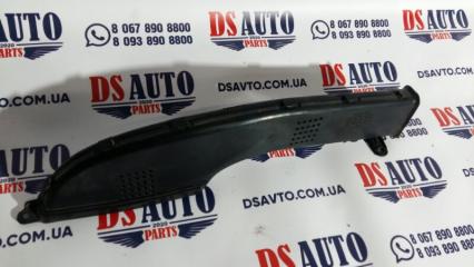 Воздухозаборник передний Ford Fusion MK5 2.5 Воздухозаборник передний Ford Fusion MK5 2.5
