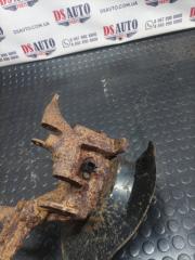 Цапфа задняя левая Escape 2017 МК3 1.5