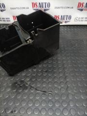 Короб аккумулятора Ford Escape МК3 1.6